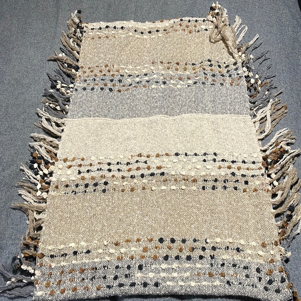 NWOT circle scarf